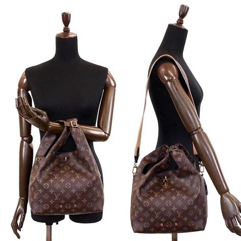 louis vuitton hand carry